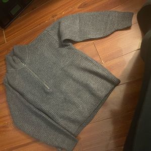 Vince Camuto pull over Zip sweater